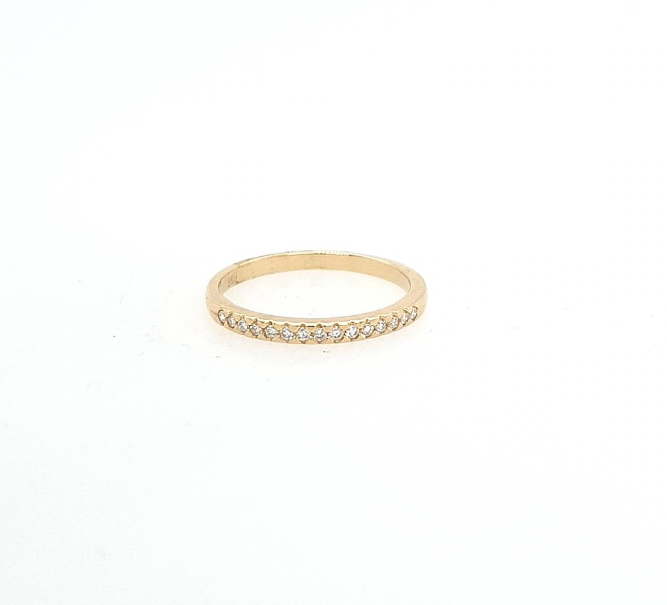 18ct Yellow Gold Diamond V Claw Set Ring