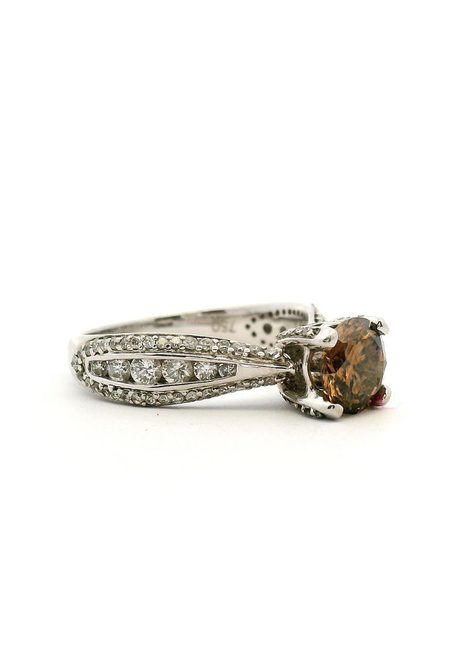 18ct White Gold Dark Champagne & White Diamond Ring