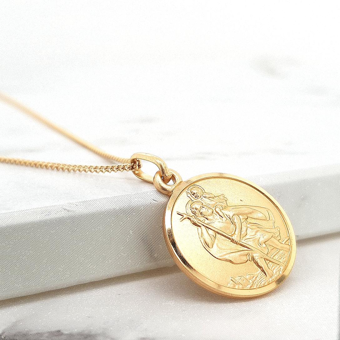 9ct Yellow Gold St Christopher 16mm Round Pendant
