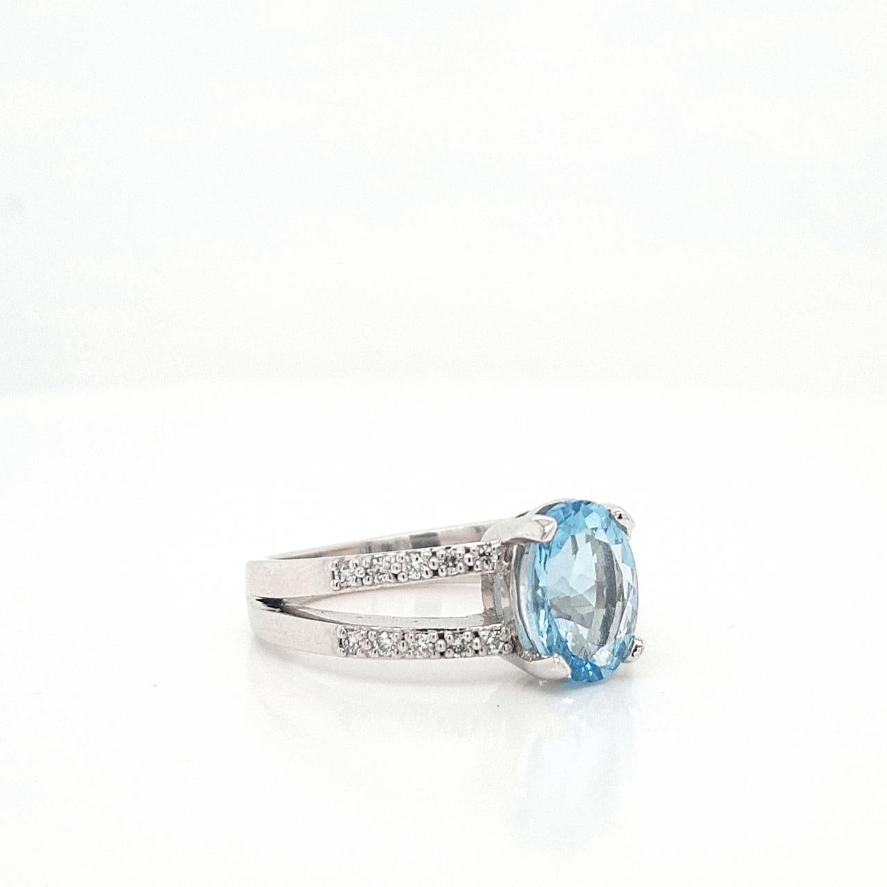Aquamarine & Diamond 18ct White Gold Ring