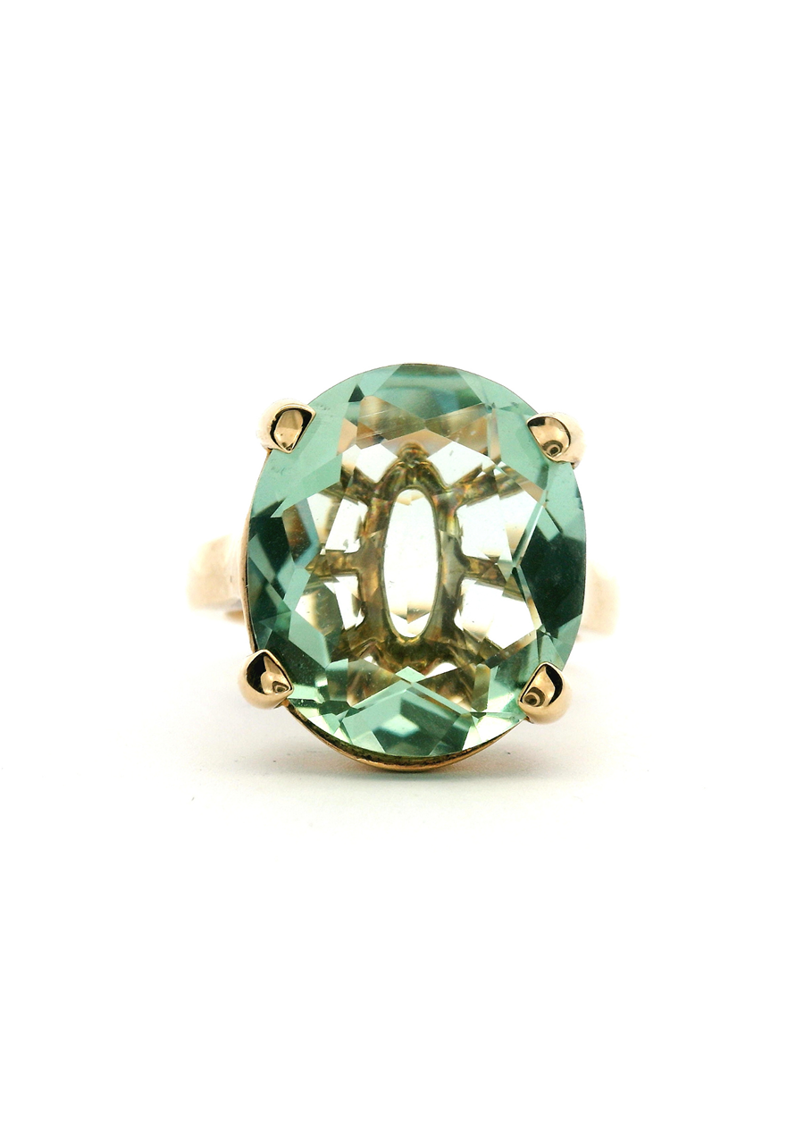 Green Amethyst 9k Yellow Gold Claw Set Ring