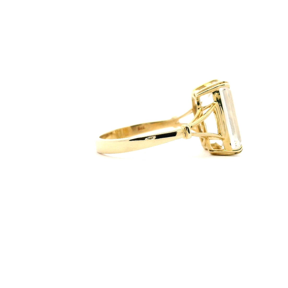 Clear Quartz 9k Yellow Gold Ring