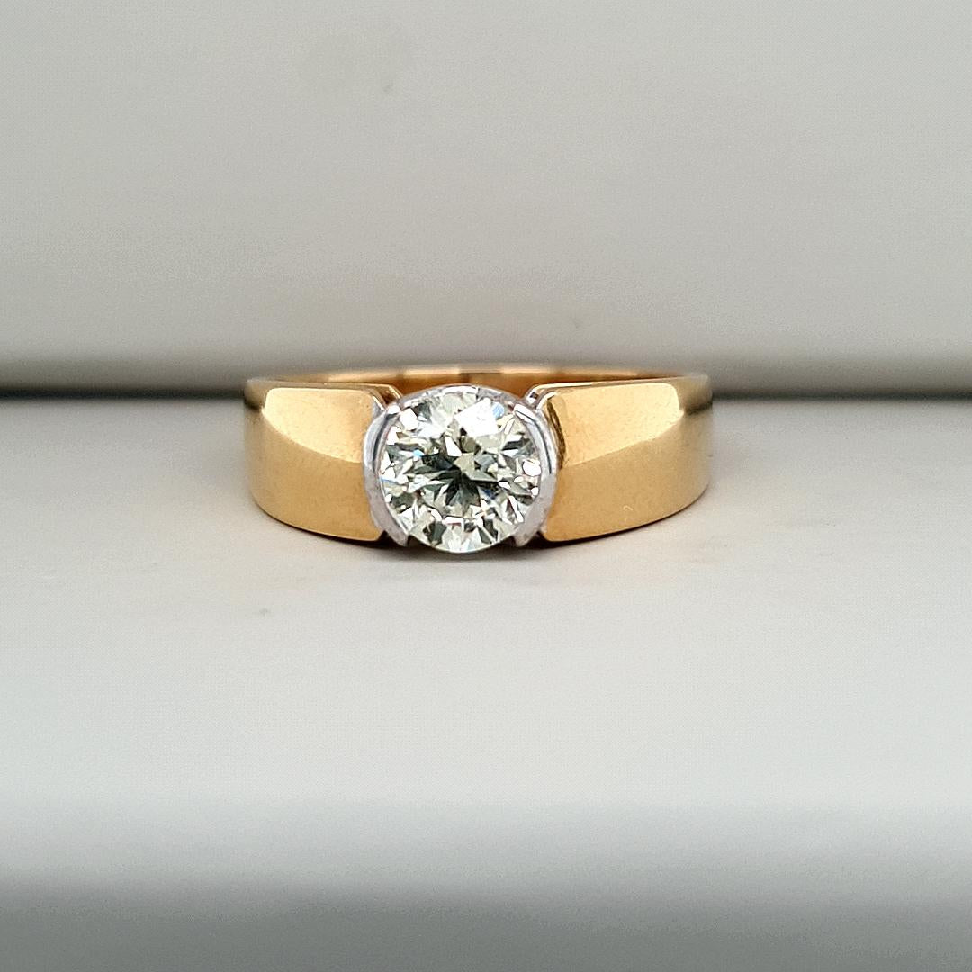 18ct Yellow Gold 1.00ct Round Brilliant Semi Rub Over Diamond Solitaire Ring