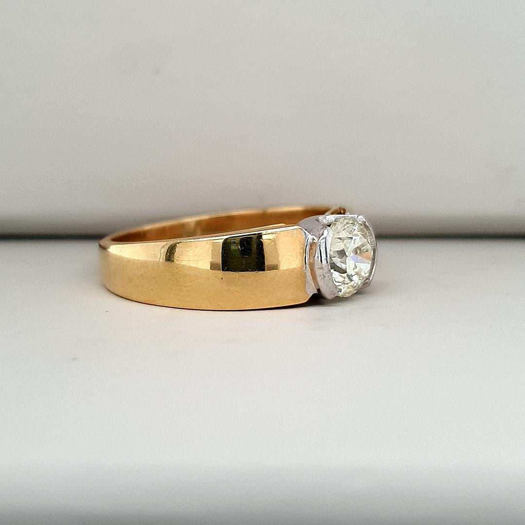 18ct Yellow Gold 1.00ct Round Brilliant Semi Rub Over Diamond Solitaire Ring