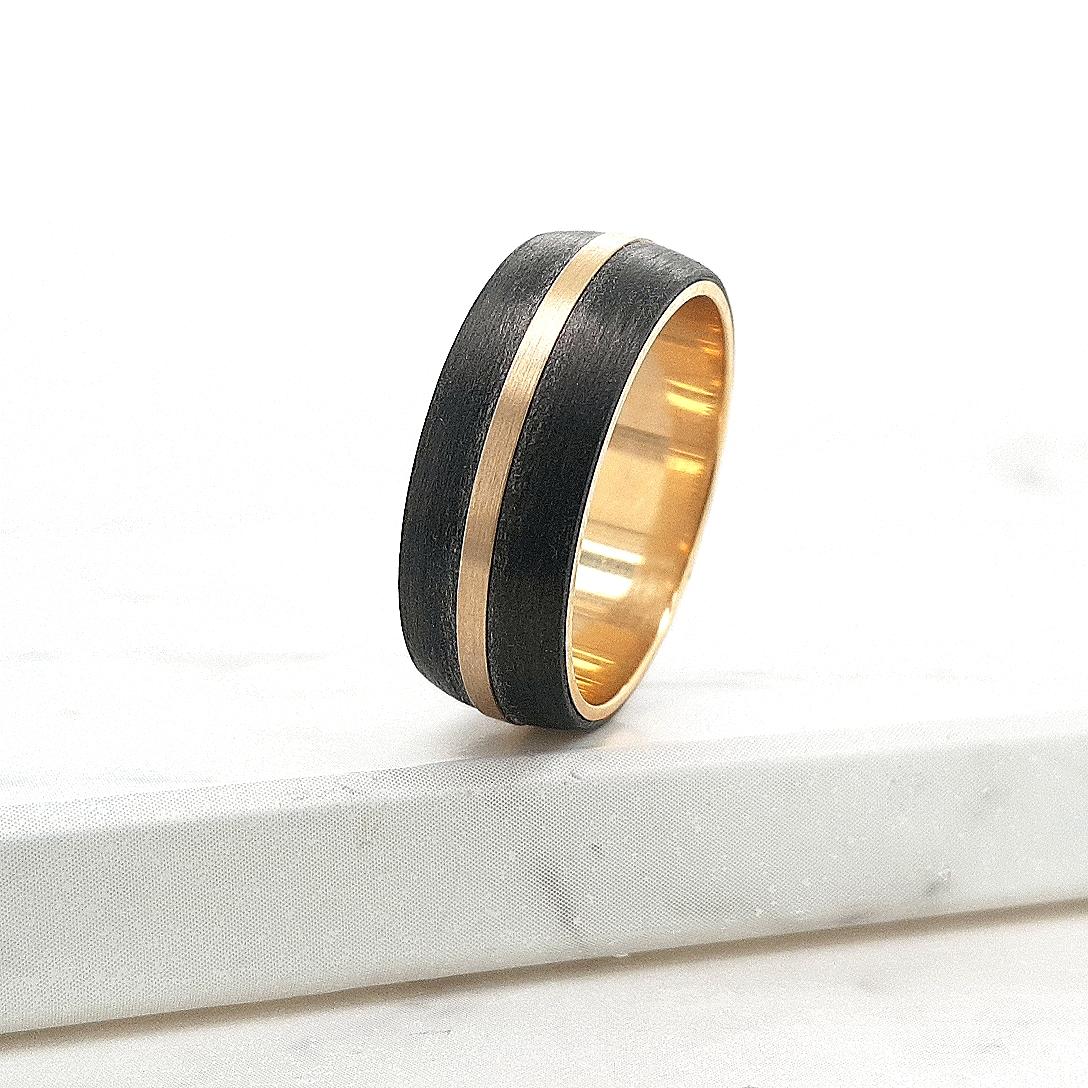 9ct Yellow Gold & Brushed Carbon Fibre 8mm Ring