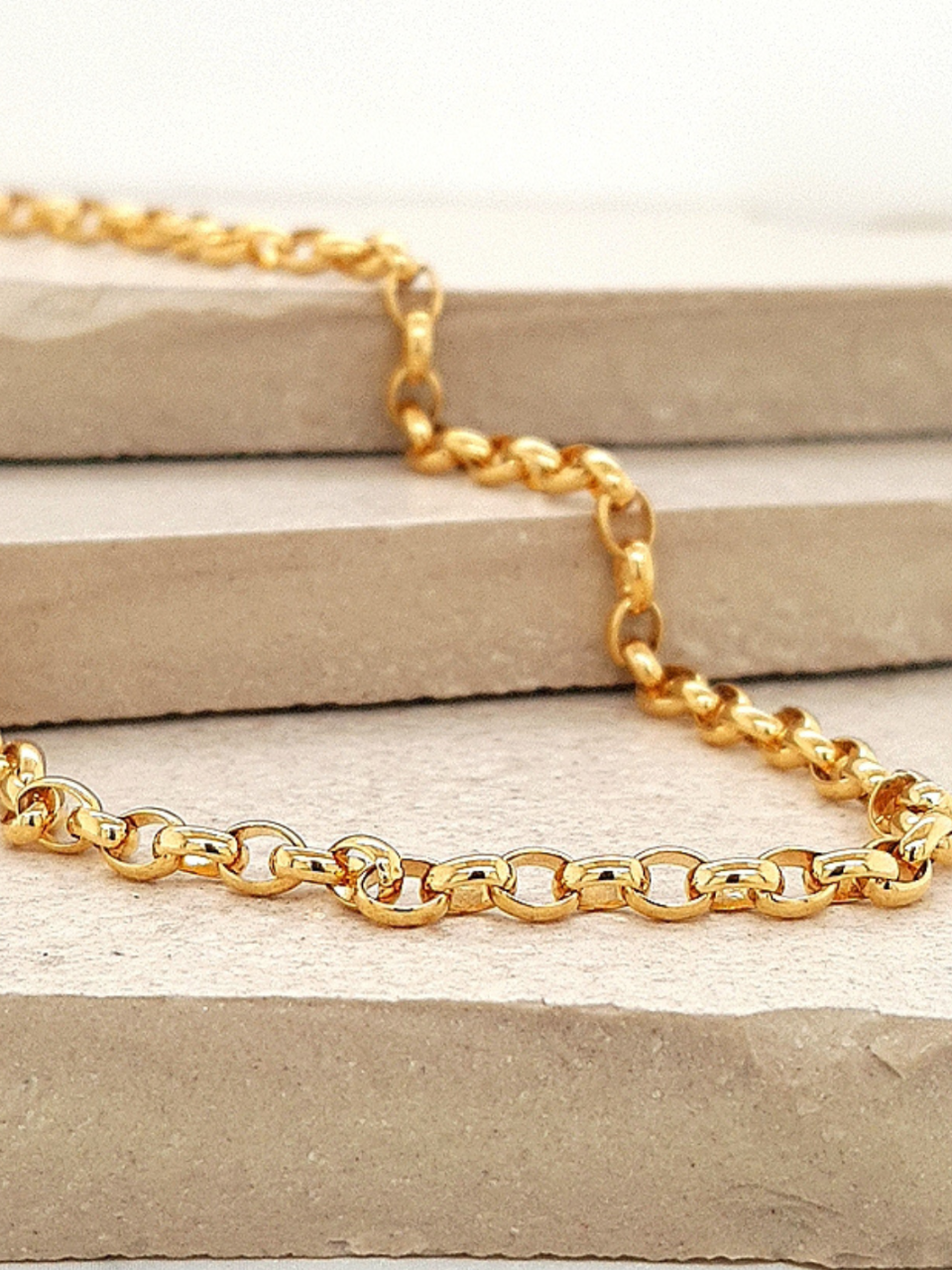 9ct Yellow Gold Oval Belcher 55cm Chain