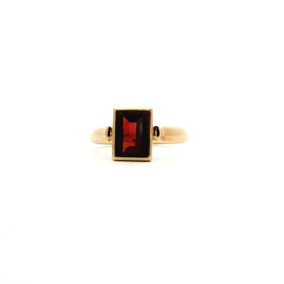 Garnet 9k Yellow Gold Bezel Set Ring