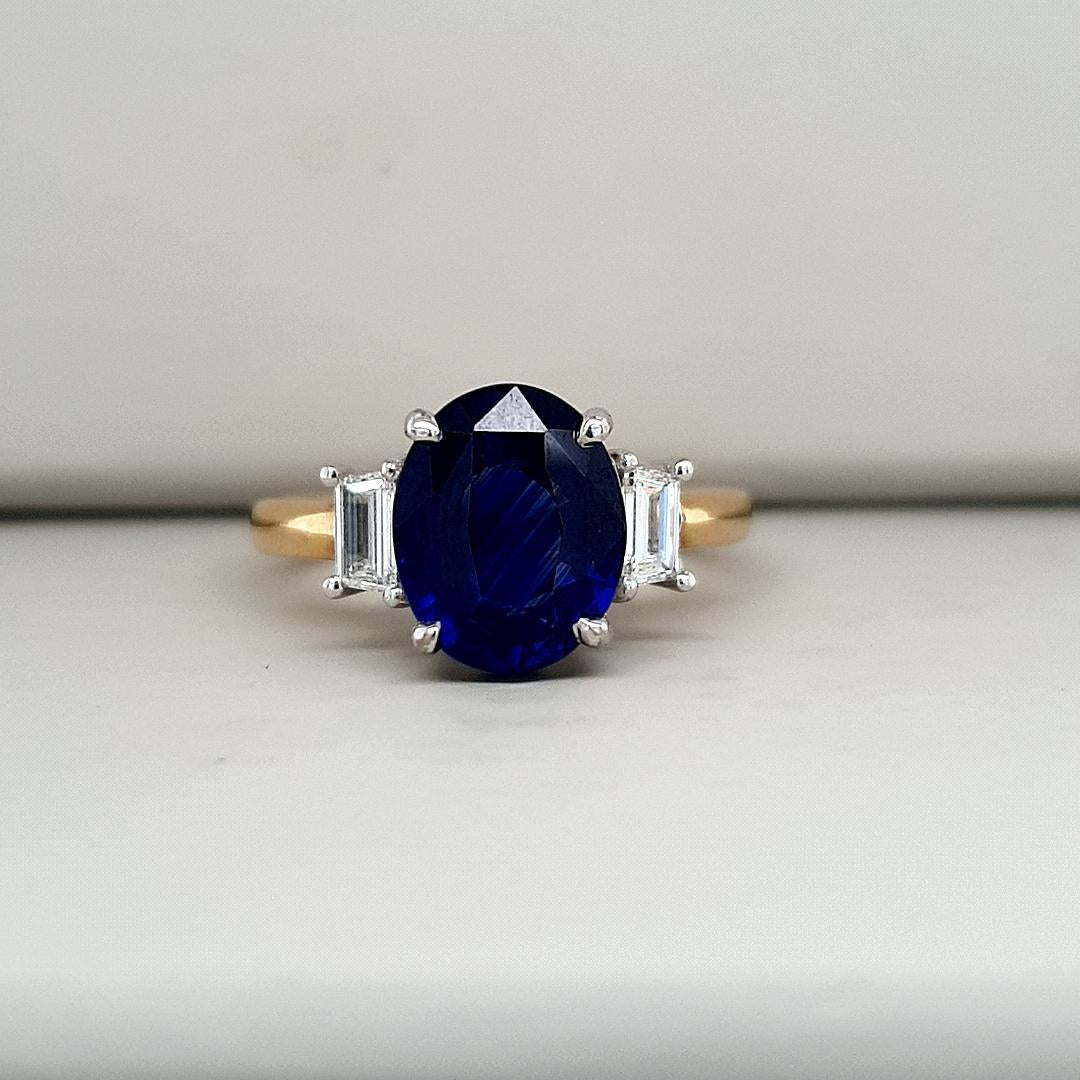 Sapphire & Diamond 18ct Yellow & White Gold Oval Ceylonese Sapphire & Trapeze Diamond Ring