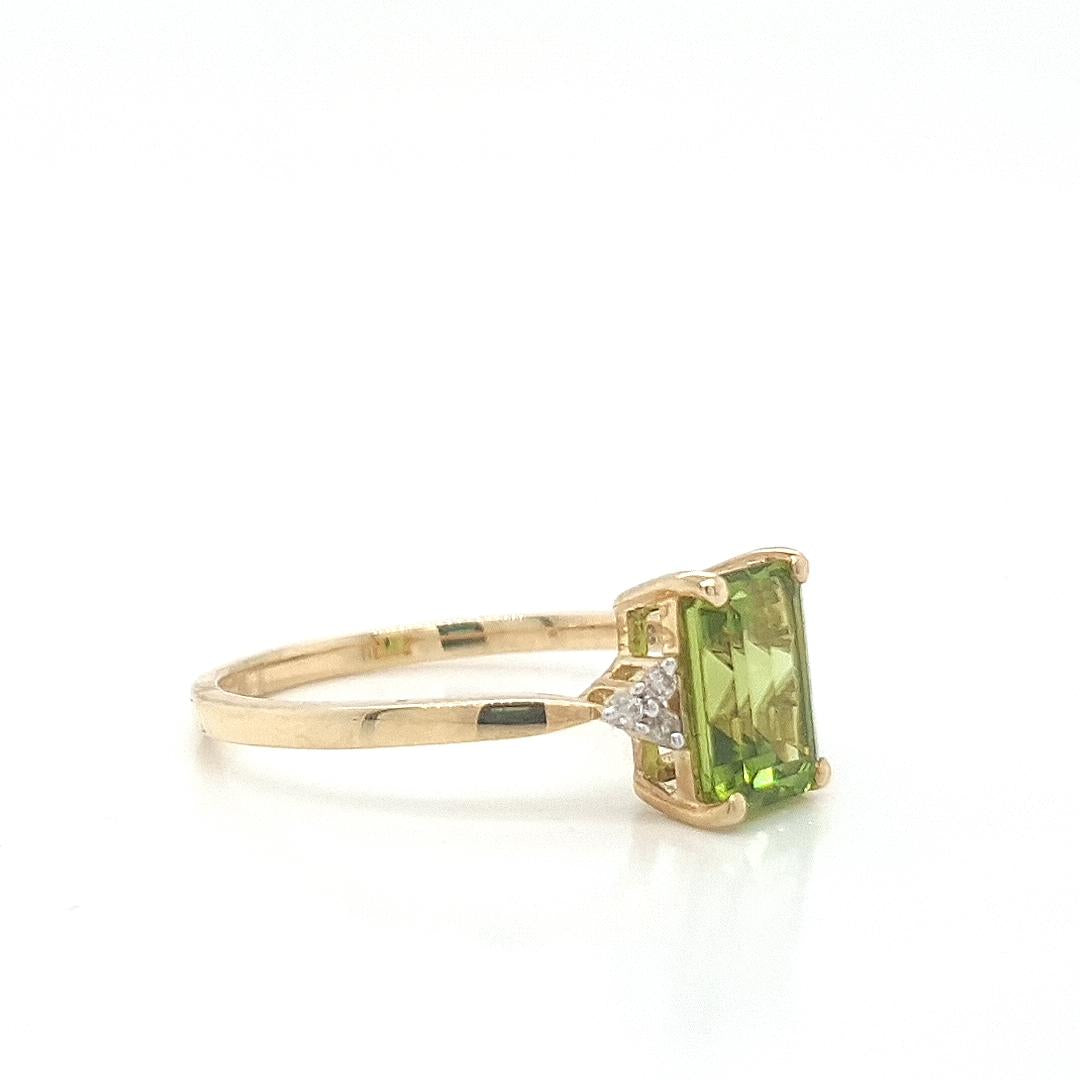 Peridot & Diamond 9k Yellow Gold Ring