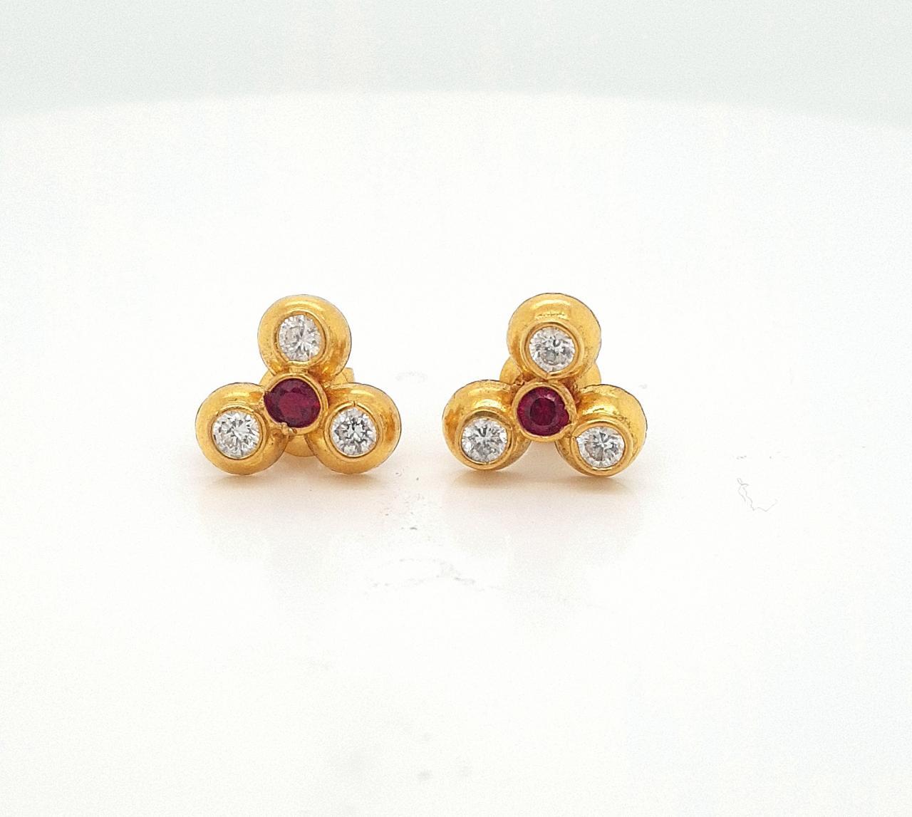 Estate 14ct Yellow Gold Red & Clear Cubic Zirconia Stud Screw Back Earrings