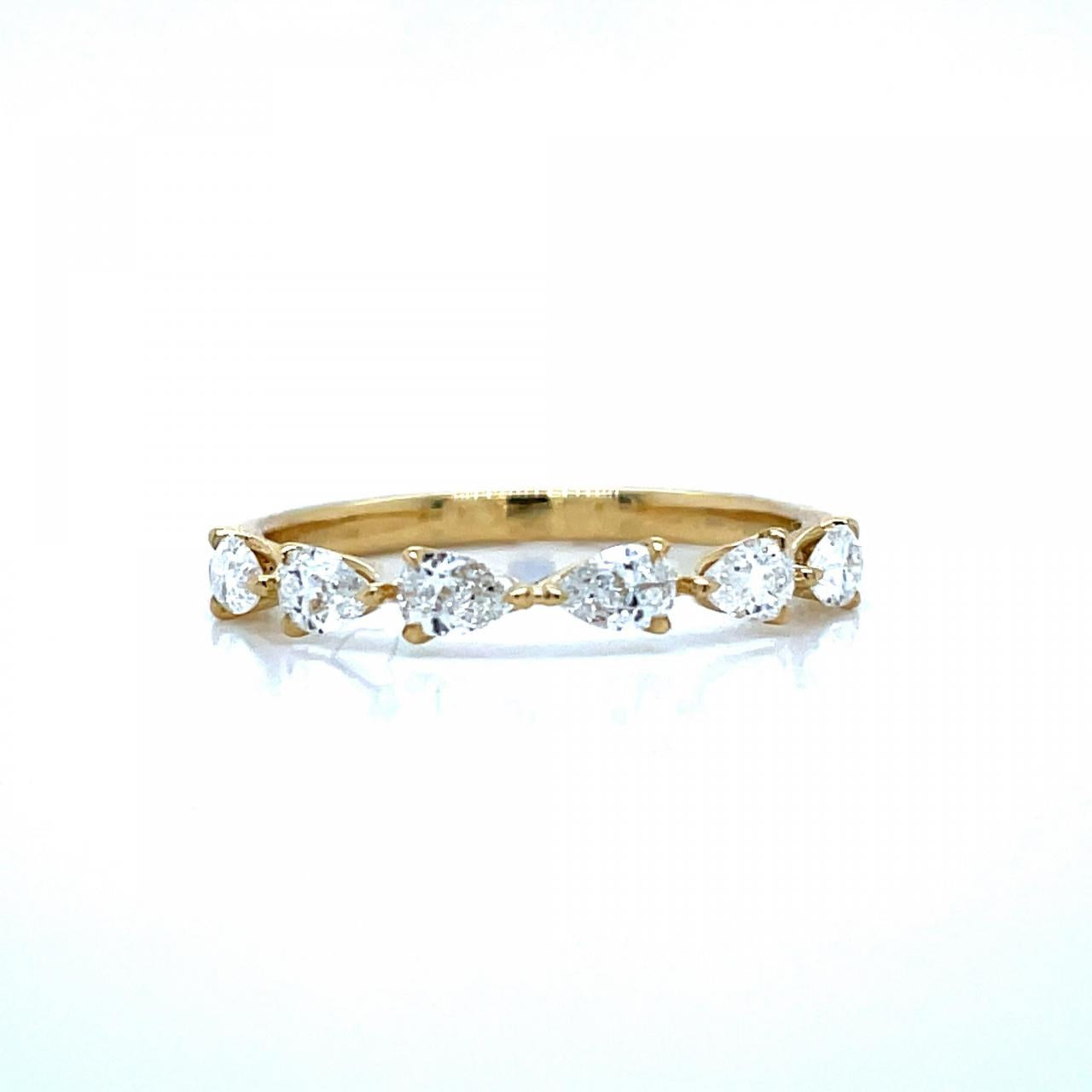 18ct Yellow Gold Pear Cut Diamond Ring