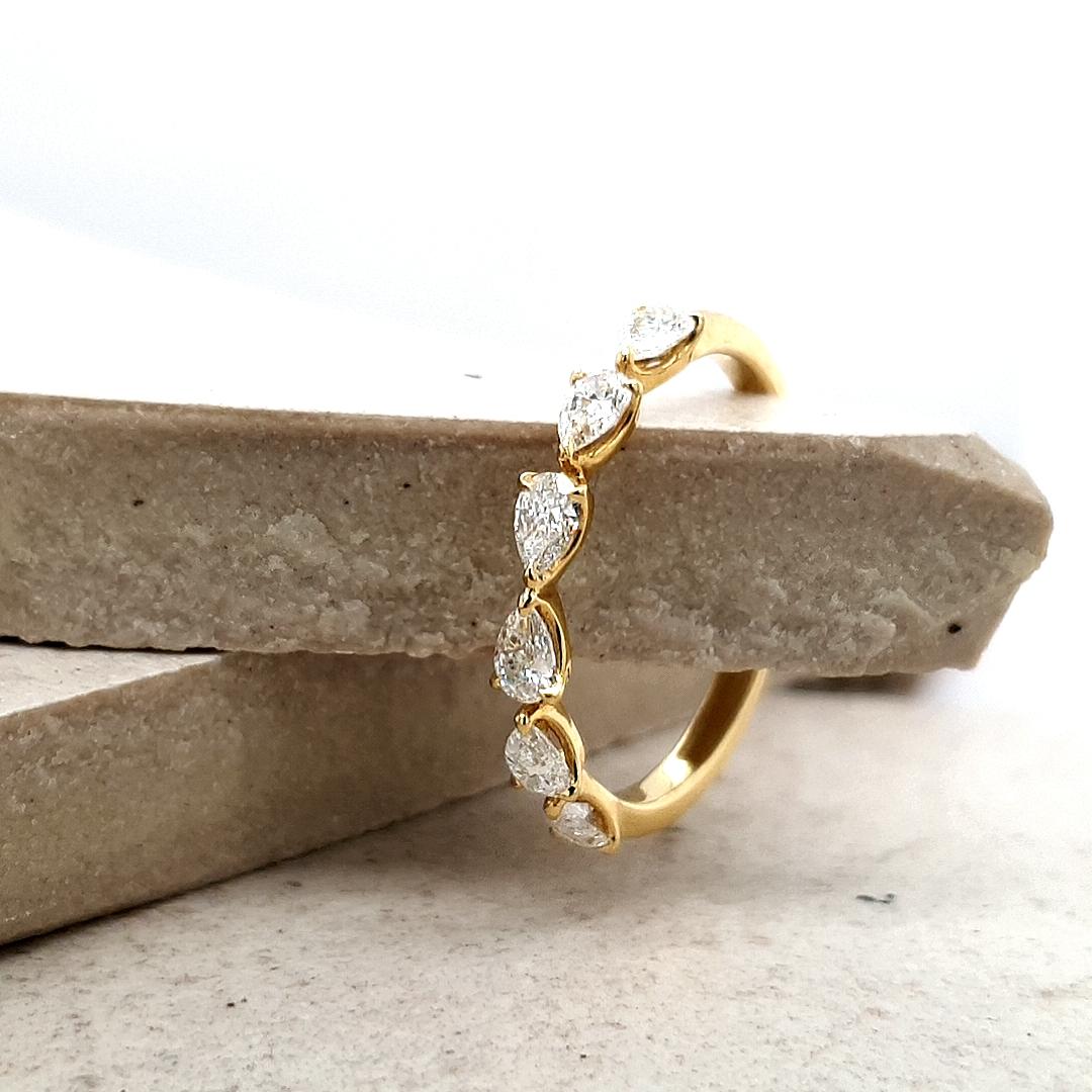 The Pixie Setting 18ct Yellow Gold Pear Cut Diamond Ring