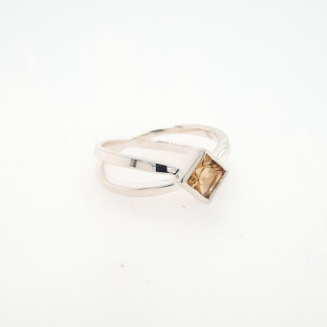 Sterling Silver 5mm Citrine Split Band Ring