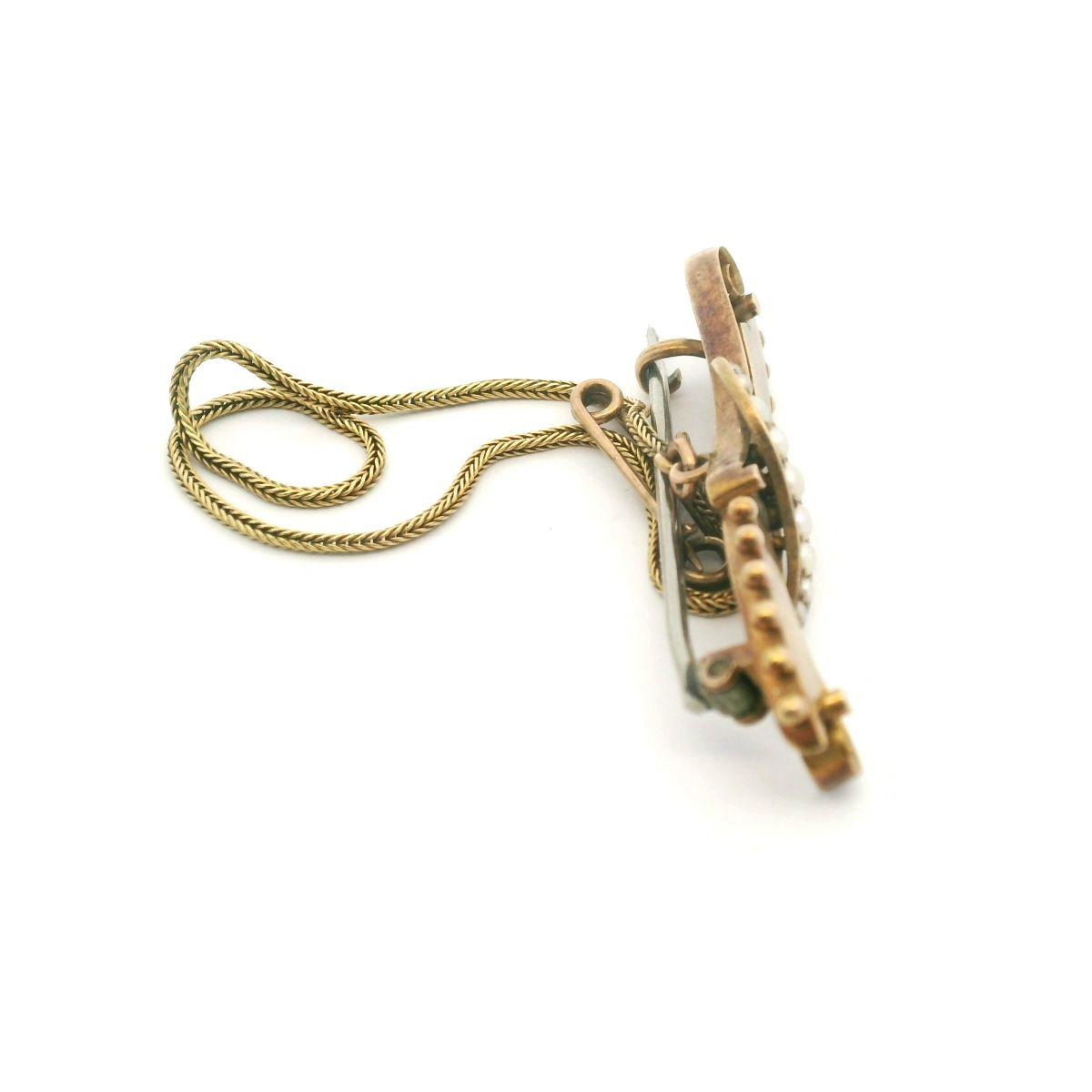 15ct Yellow Gold Seed Pearl Brooch with Wheat Safety Chain