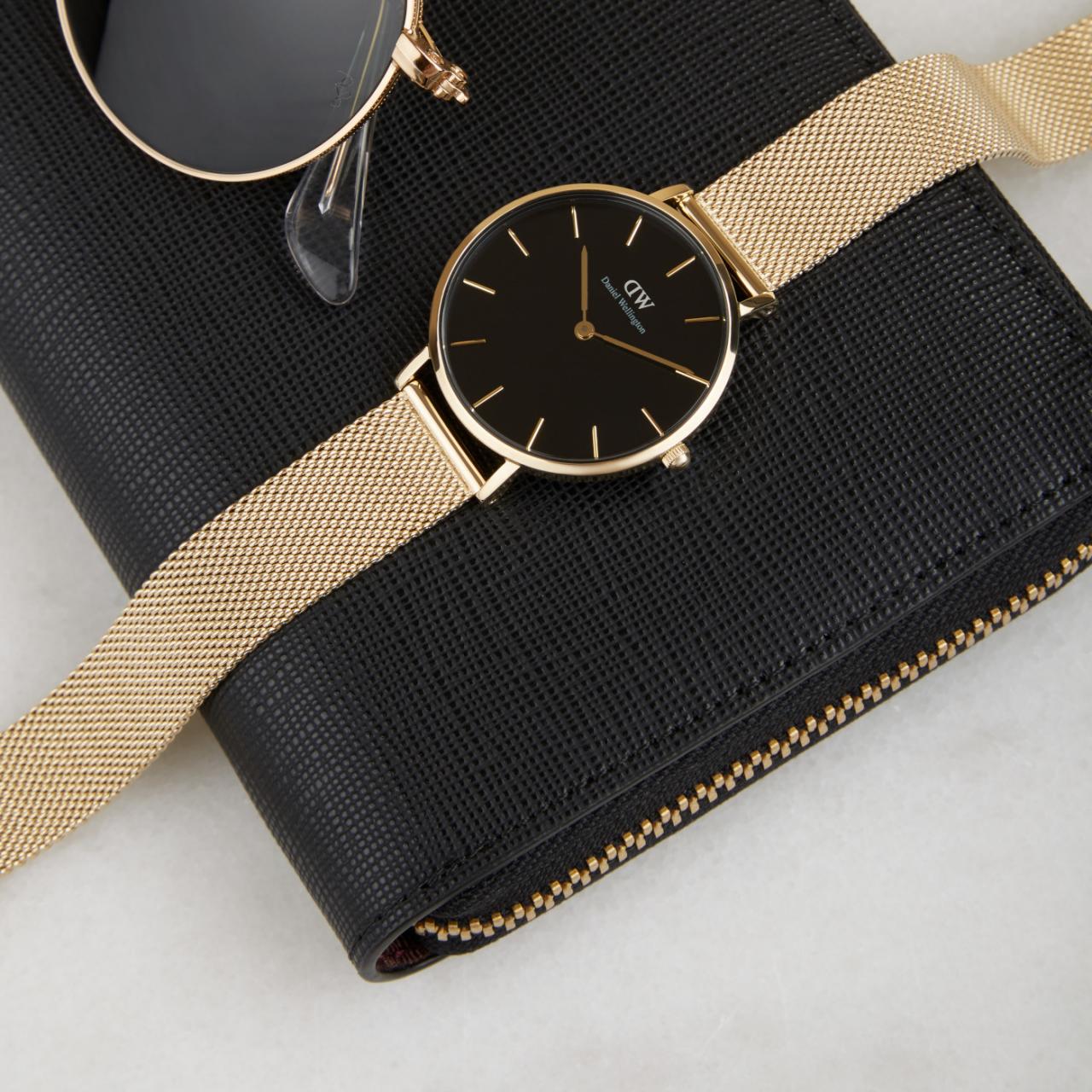 Daniel Wellington 32mm Gold Petite Evergold Mesh Strap Watch with Black Dial