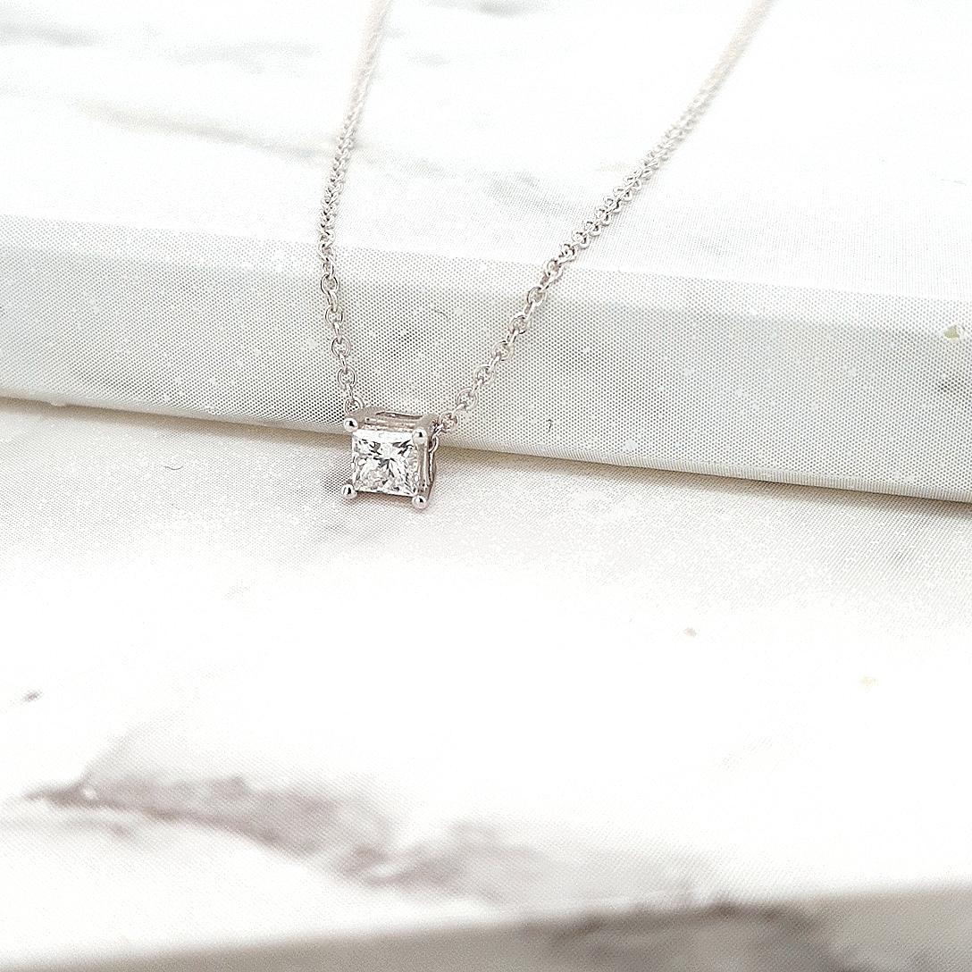 Diamond 9ct White Gold Pendant Necklace