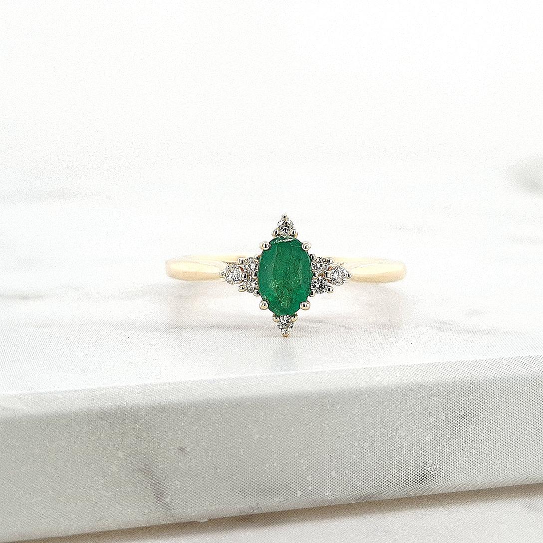 Emerald & Diamond 9k Yellow Gold Ring