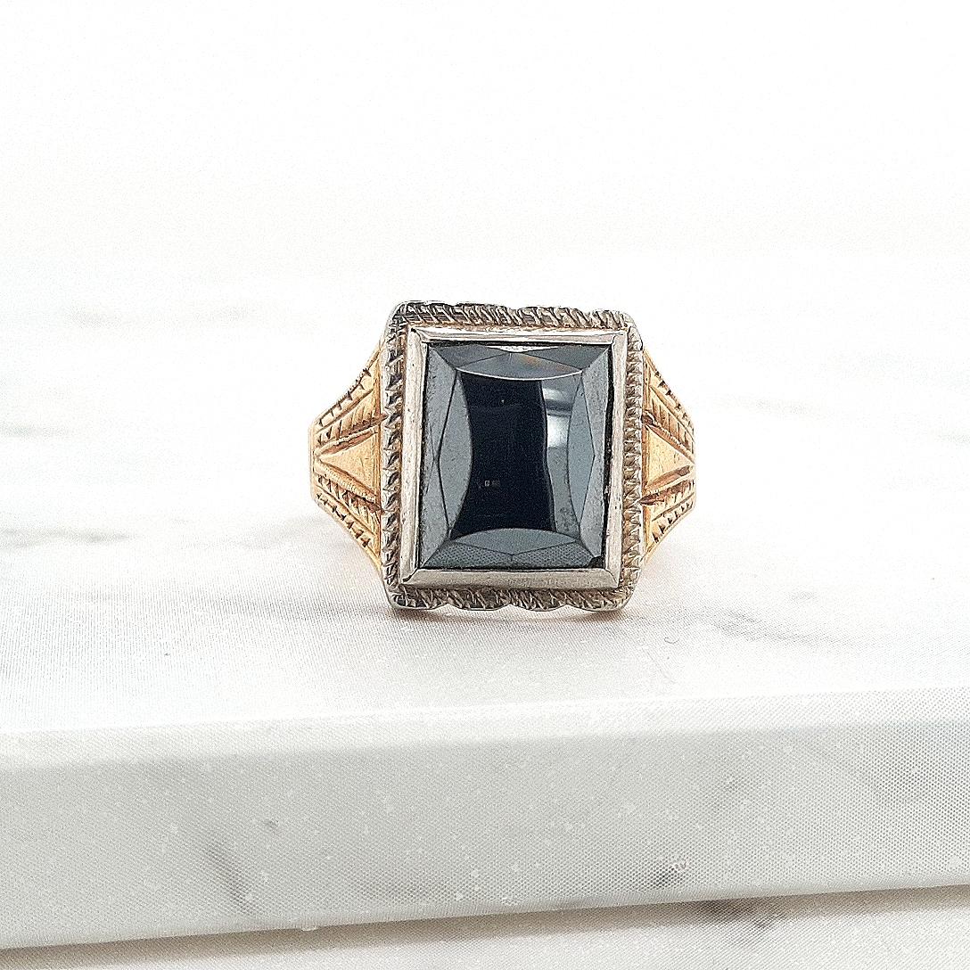 Estate 10ct Yellow Gold Hematite Signet Style Ring