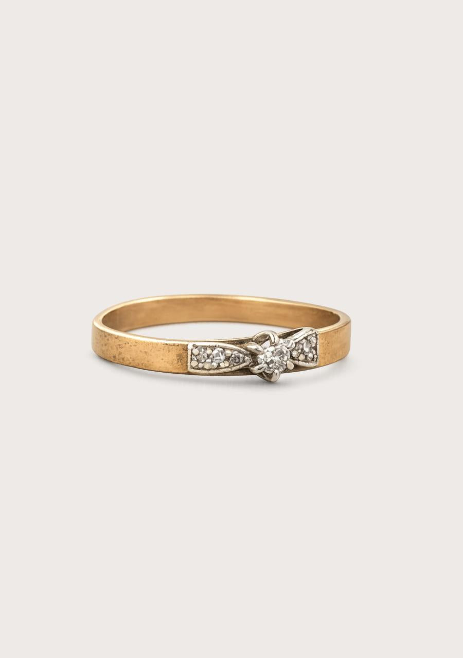 Estate 9ct Yellow Gold Diamond Solitaire Ring