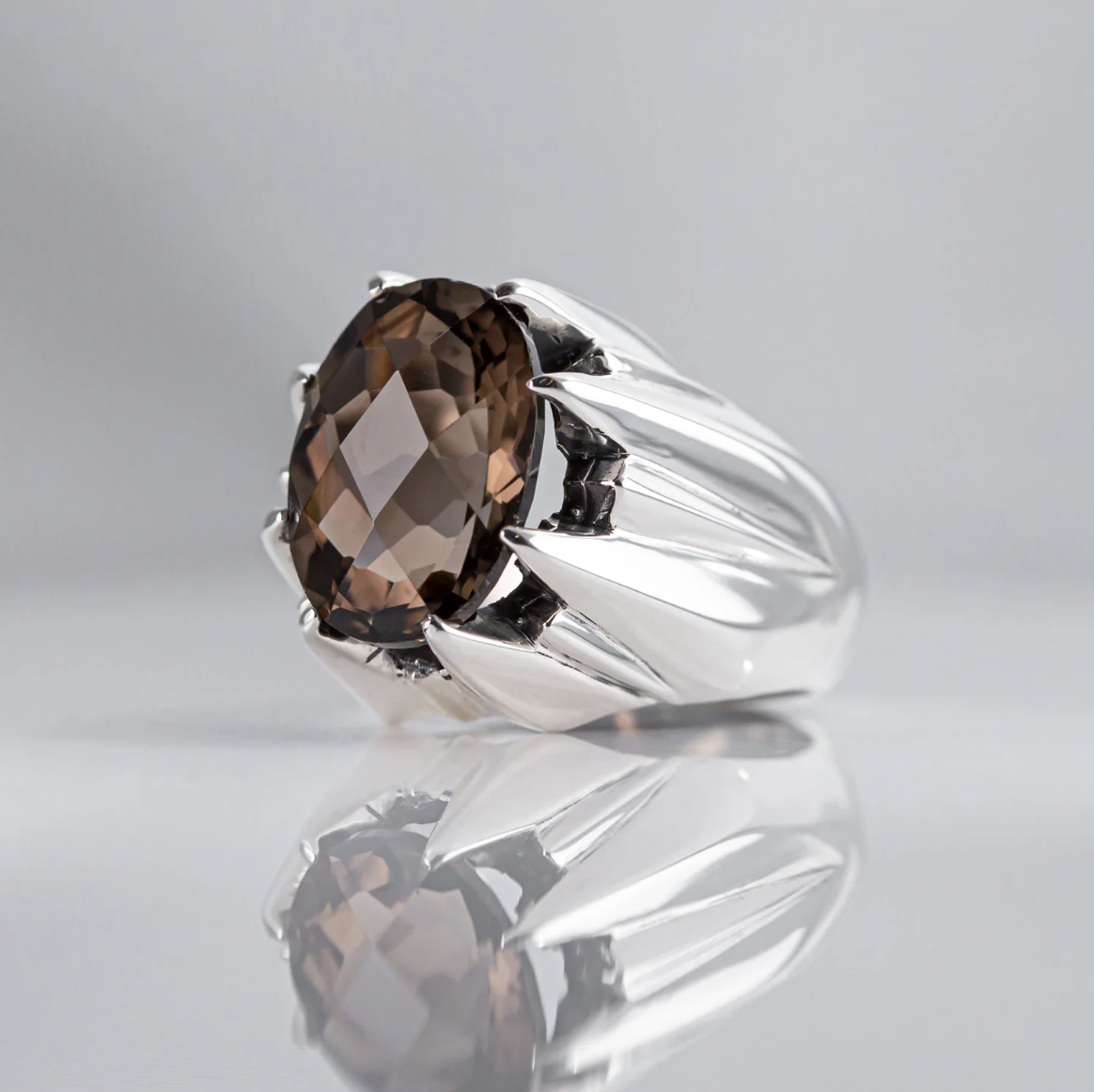 Nick Von K Smokey Quartz Large Star Claw Ring. Size Q 1/2