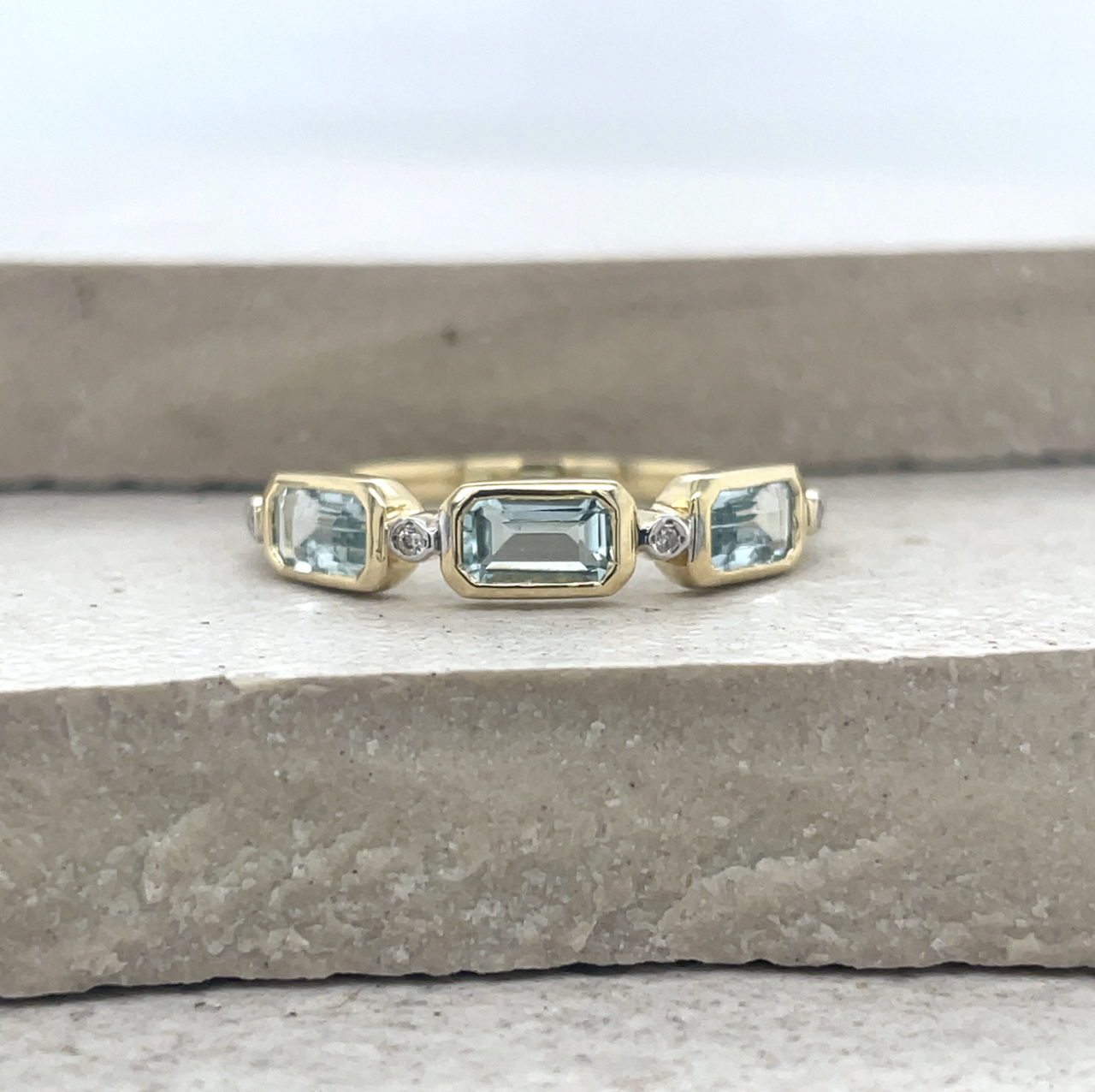 Aquamarine & Diamond 9ct Yellow Gold Bezel Set Ring