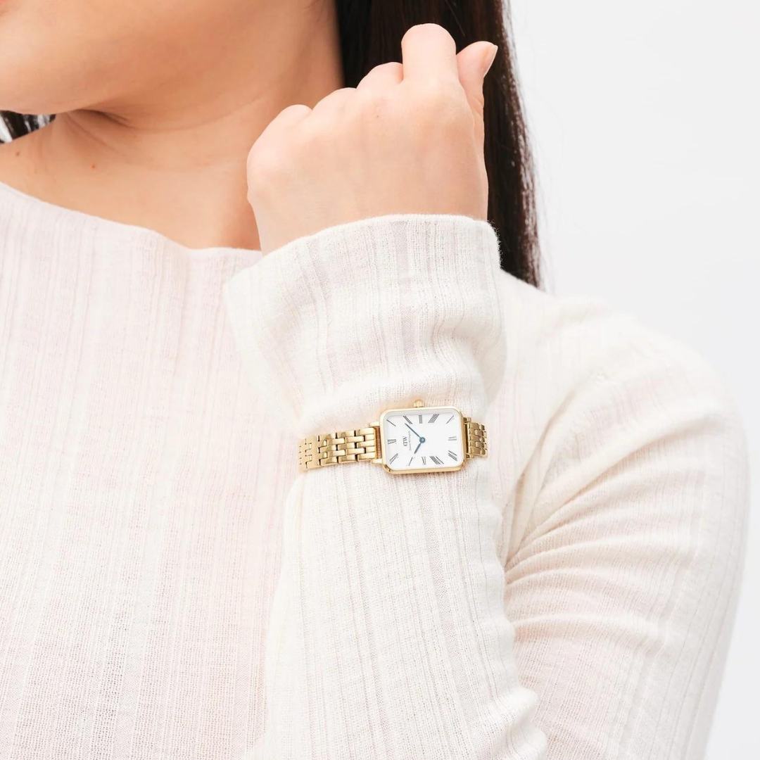 Daniel Wellington 20x26 Quadro Roman Numerals 5-Link Gold Watch