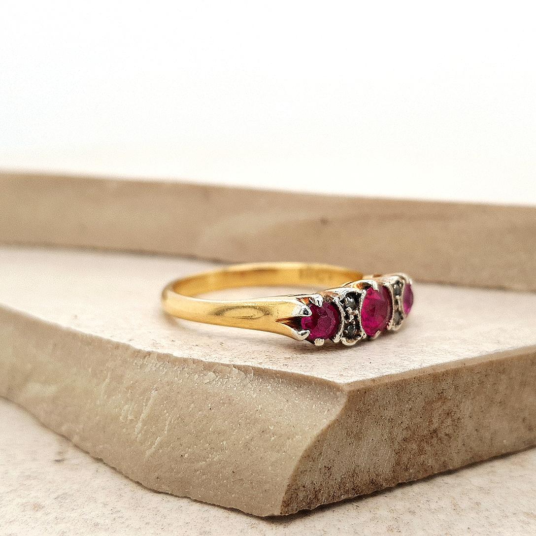 18ct Yellow Gold Ruby & Diamond Ring