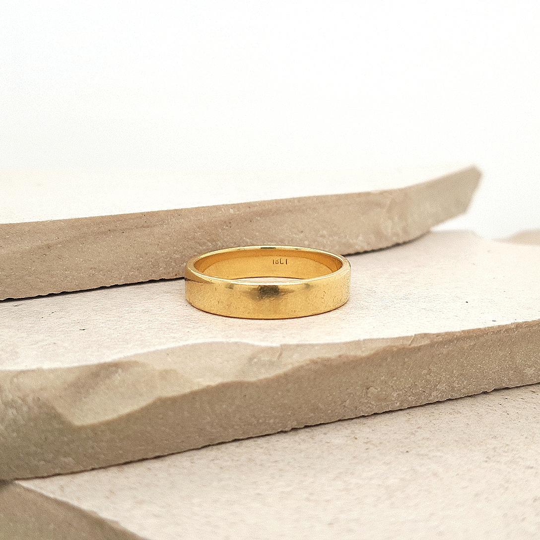 Estate 18ct Yellow Gold Plain 4mm Ring