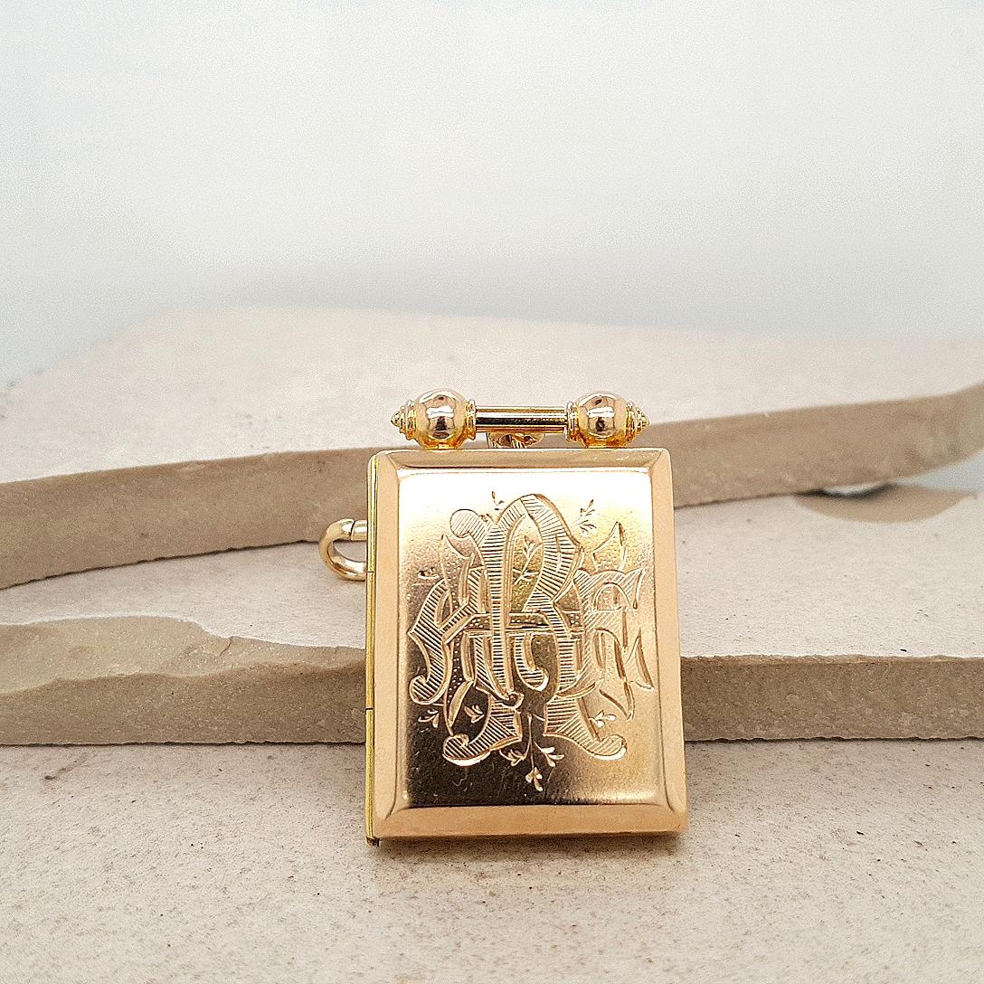 Estate 9ct Yellow Gold Engraved Rectangular Locket with Swivel Catch