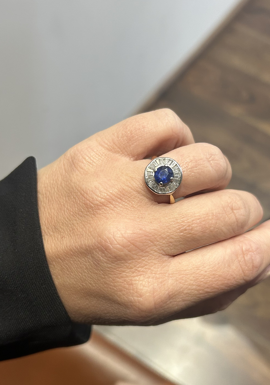 18ct Yellow Gold & Platinum Sapphire & Diamond Halo Ring