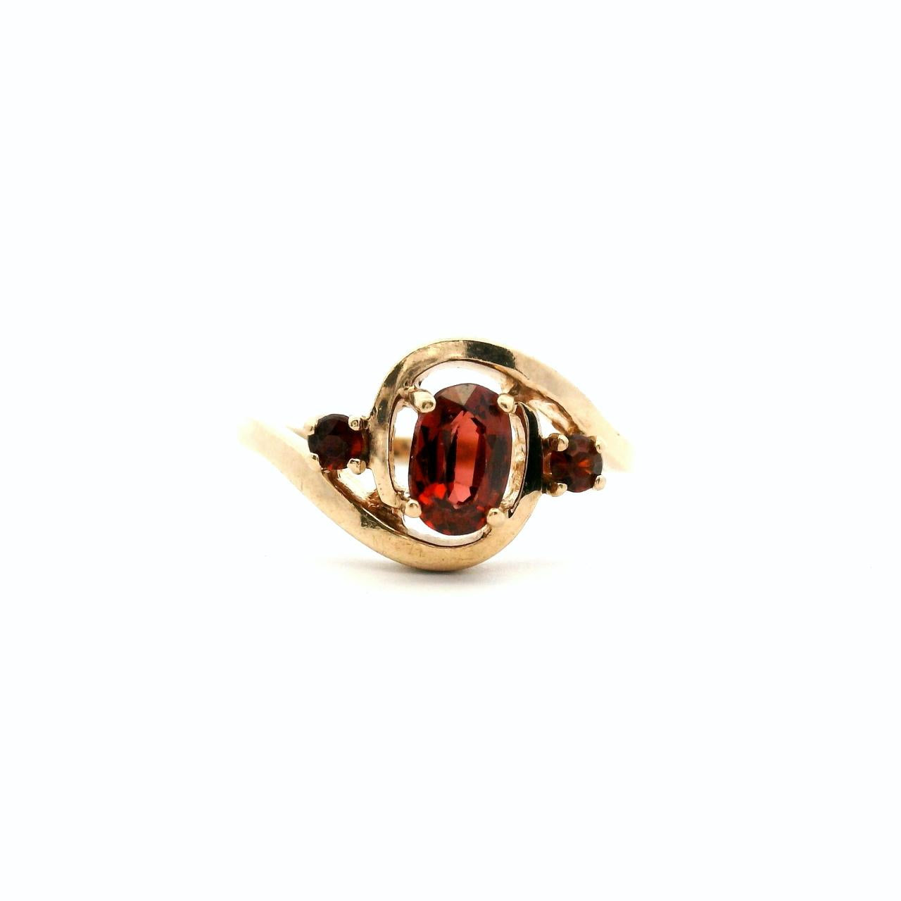 Estate 9ct Yellow Gold Garnet Three Stone Ring