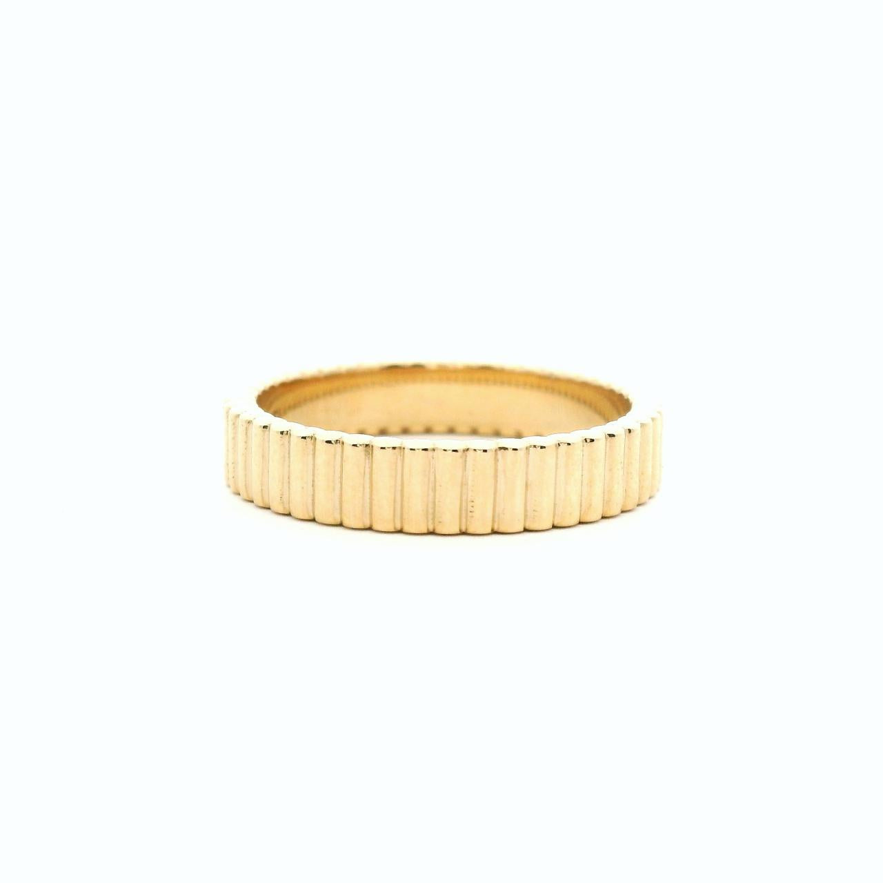 9ct Yellow Gold Ridged 4mm Band