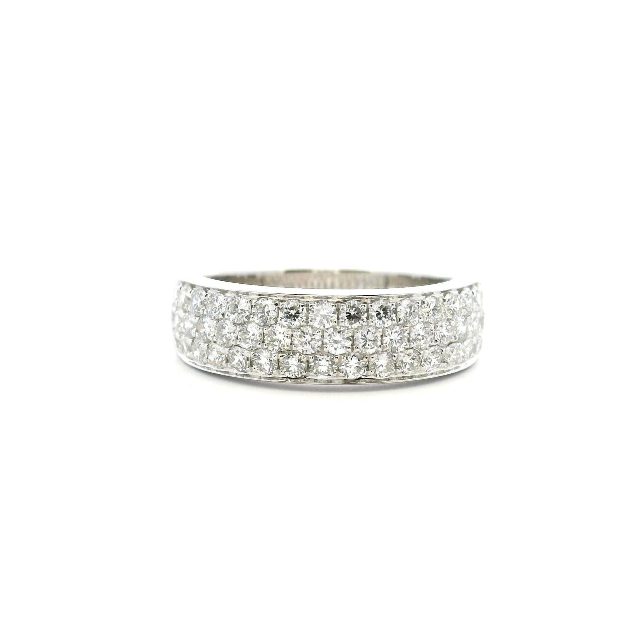 18ct White Gold Pavé Diamond Ring