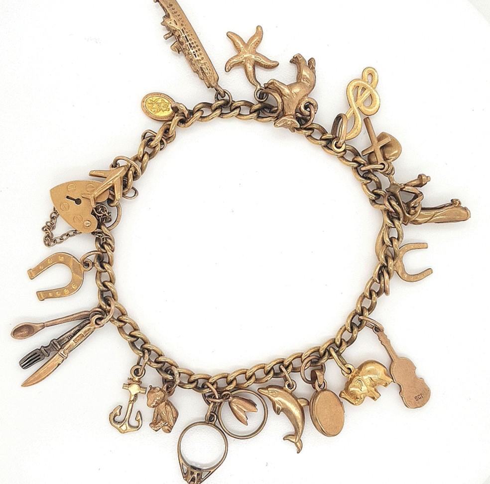 Estate 9ct Yellow Gold Charm Bracelet