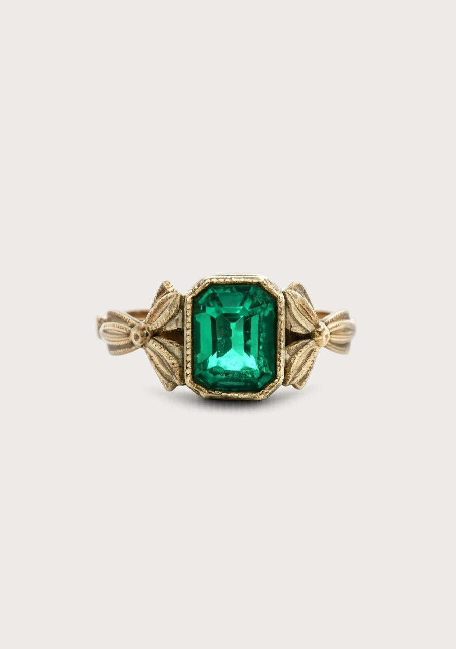 Estate 9ct Yellow Gold Biron Emerald Engraved Ring