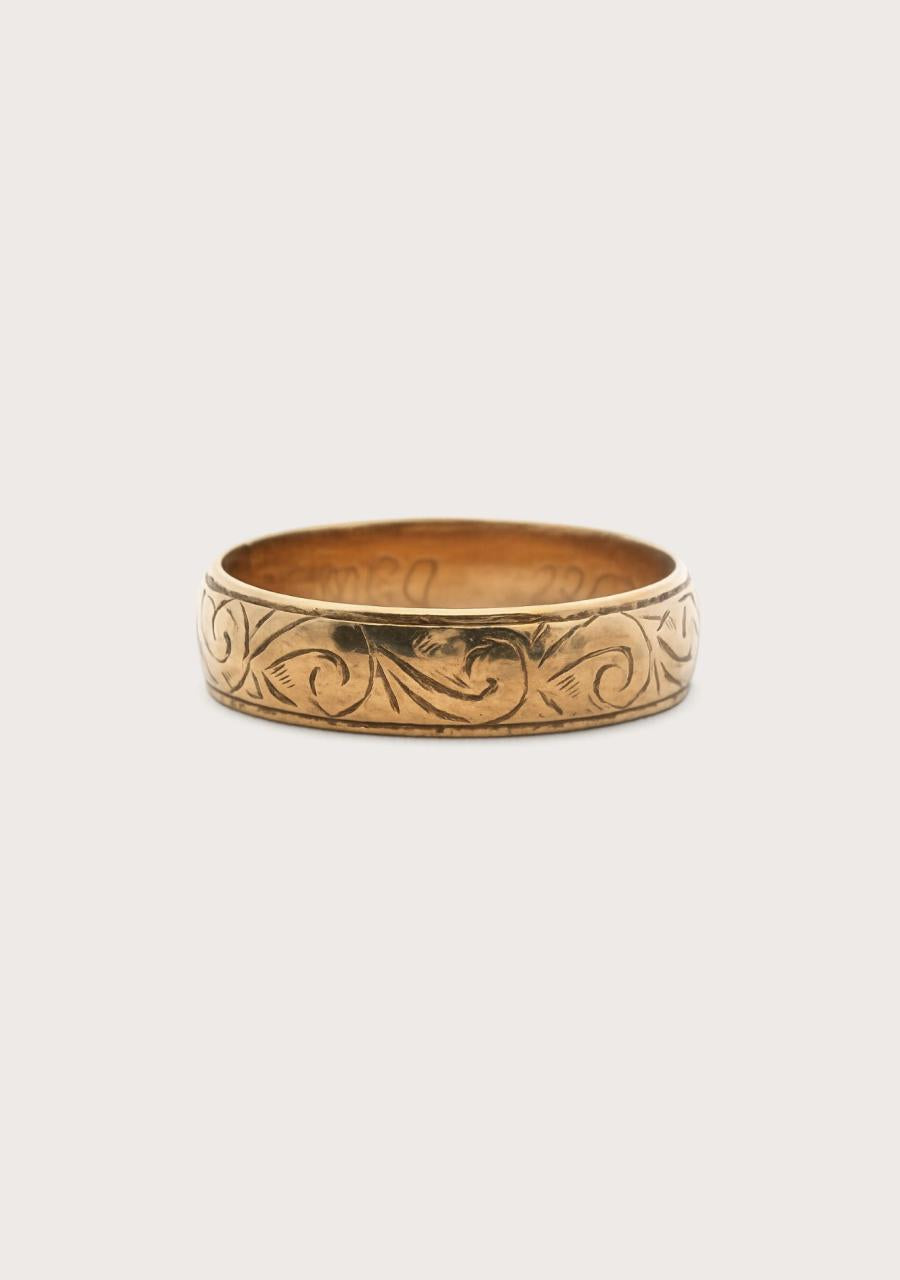 Estate 9ct Yellow Gold Patterned Engraved 4.7mm Band