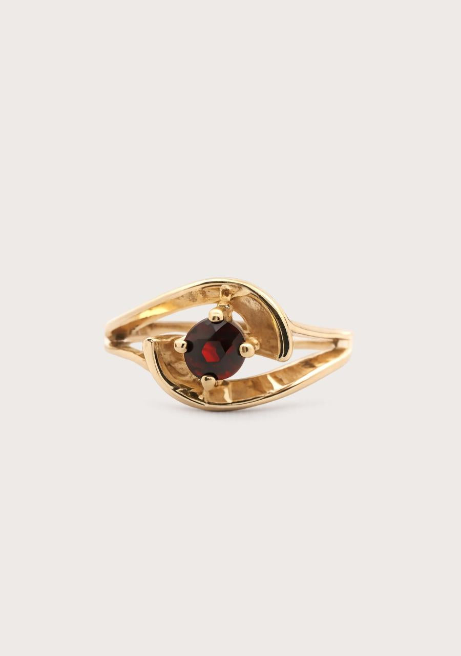 Estate 9ct Yellow Gold Synthetic Ruby Ring