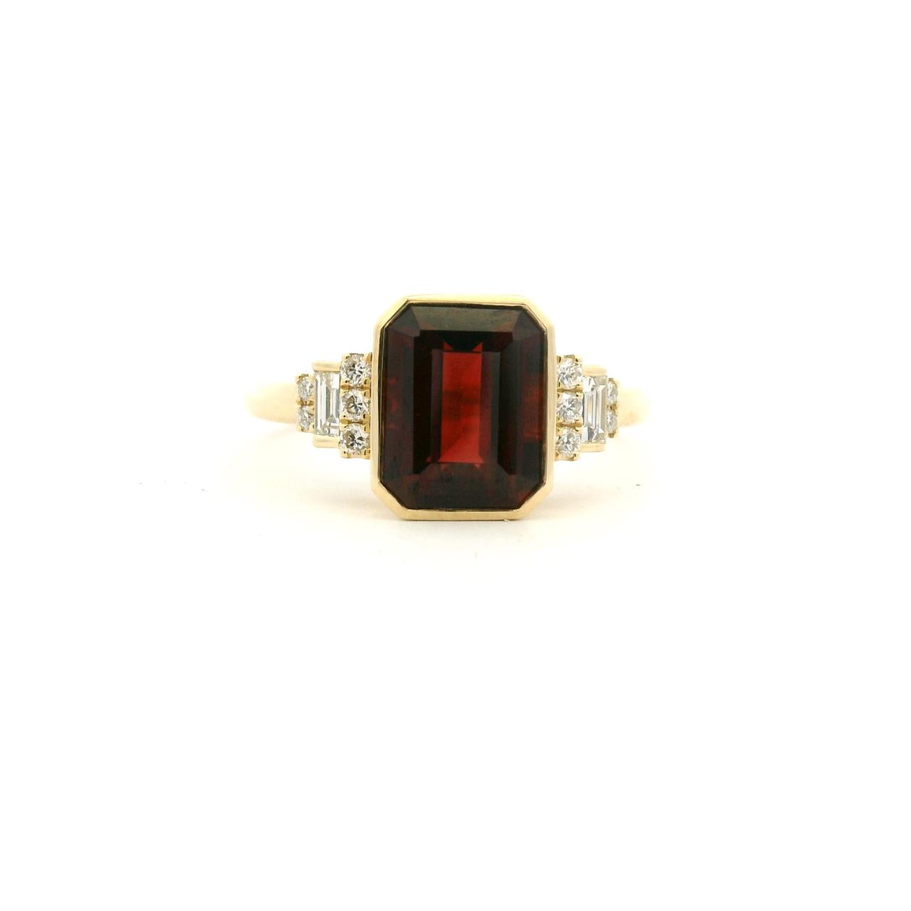 Garnet & Diamond 9ct Yellow Gold Bezel Set Ring