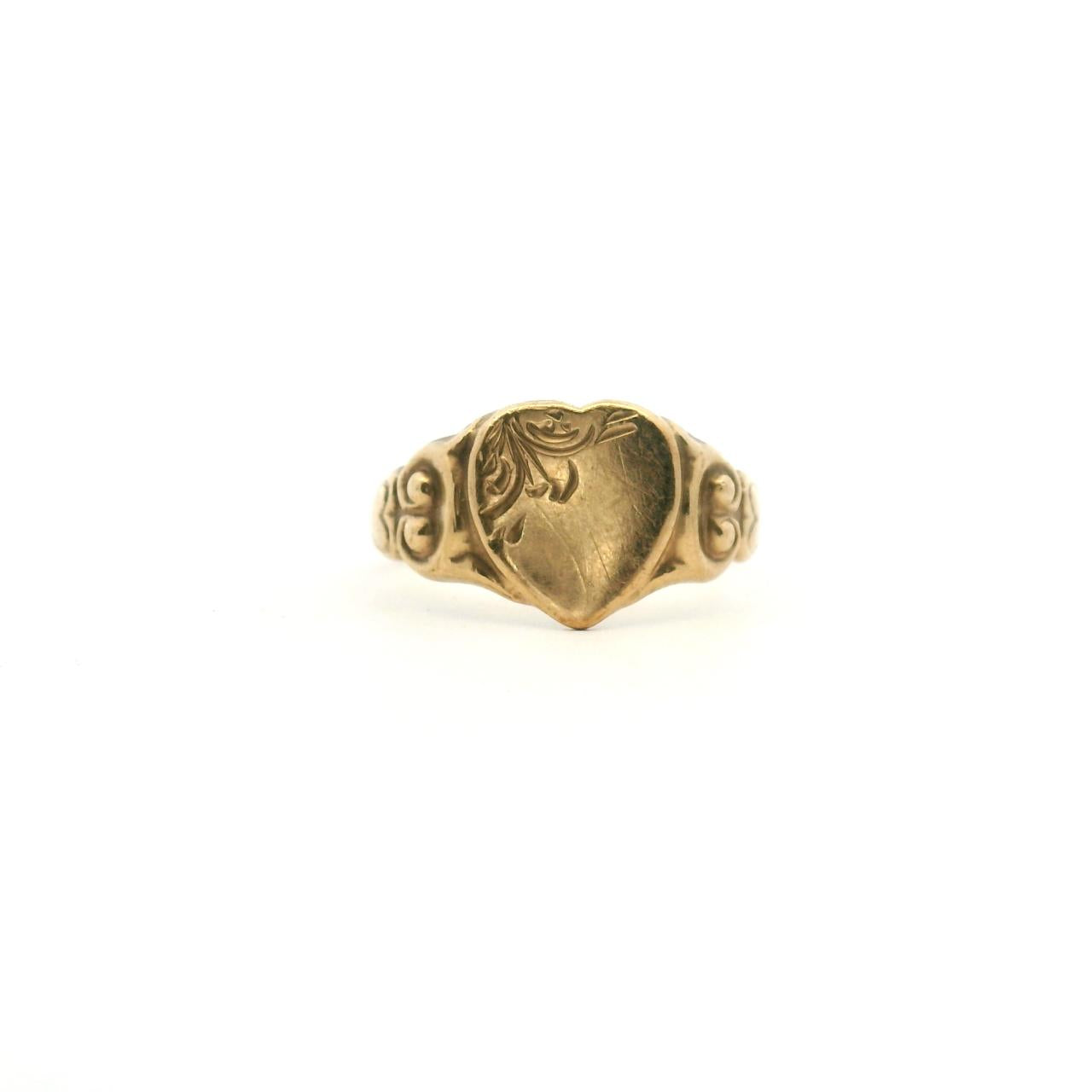 Estate 9ct Yellow Gold Heart Signet Ring