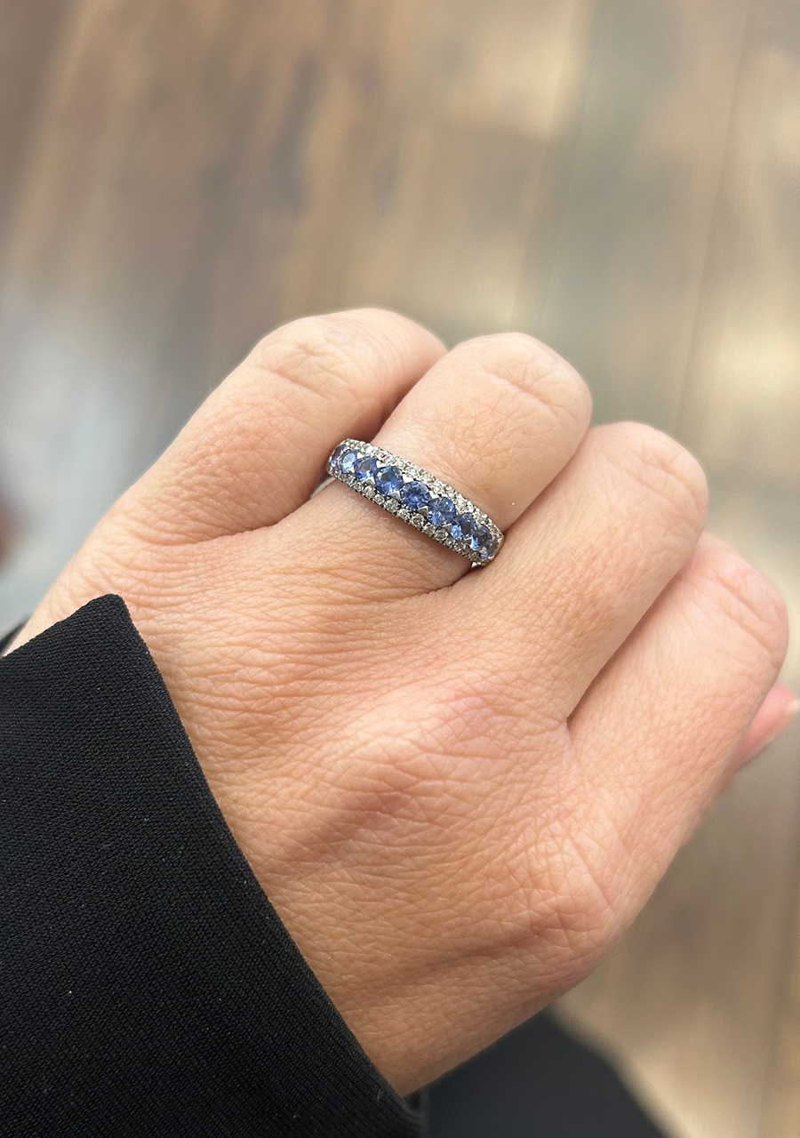 9ct White Gold Ceylonese Sapphire & Diamond Band