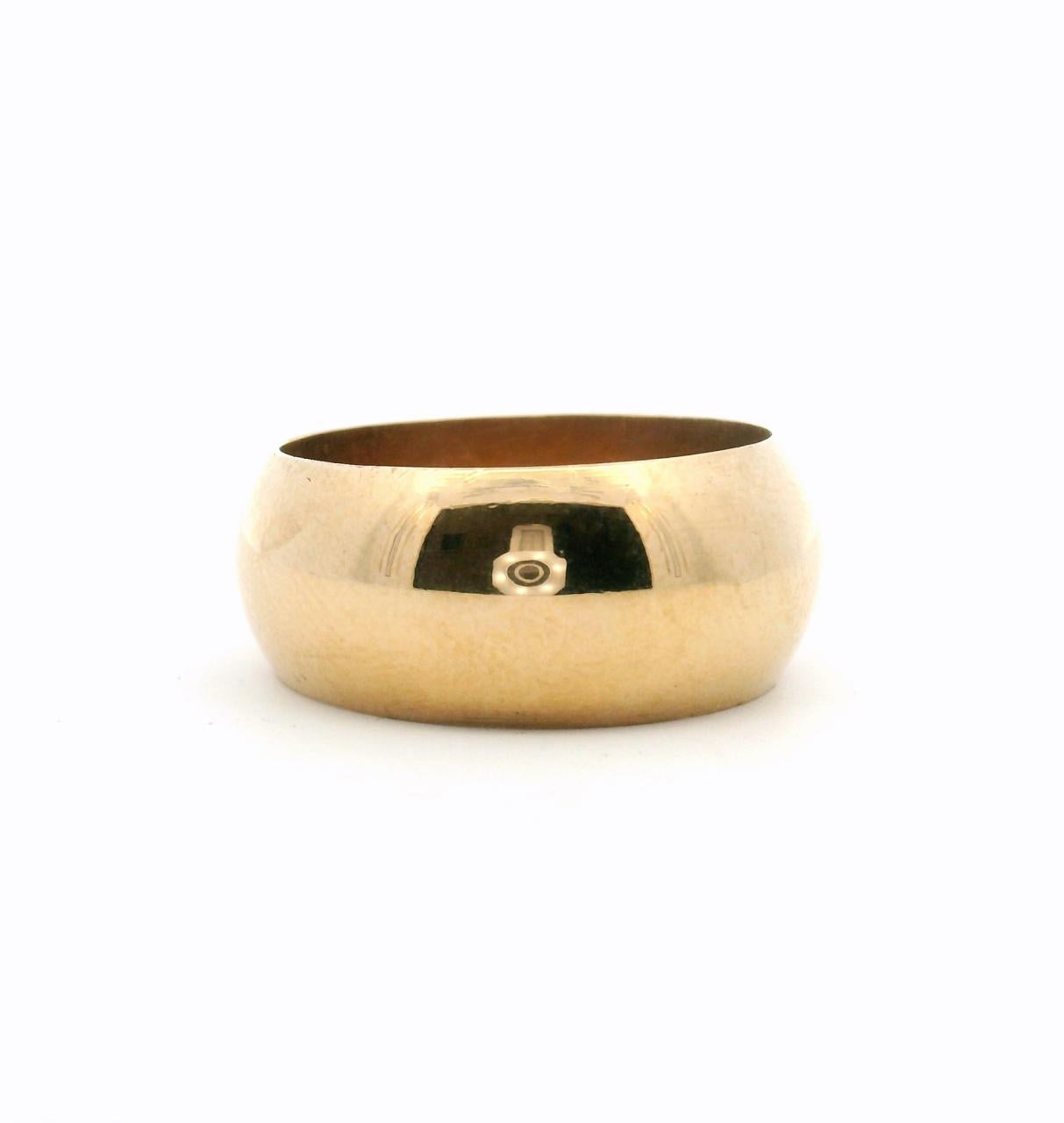 Estate 18ct Yellow Gold Full Dome 9.75mm Plain Band