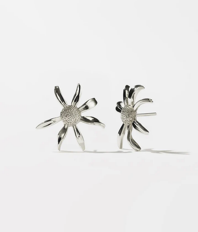 Meadowlark Sterling Silver Daisy Stud Earrings Medium