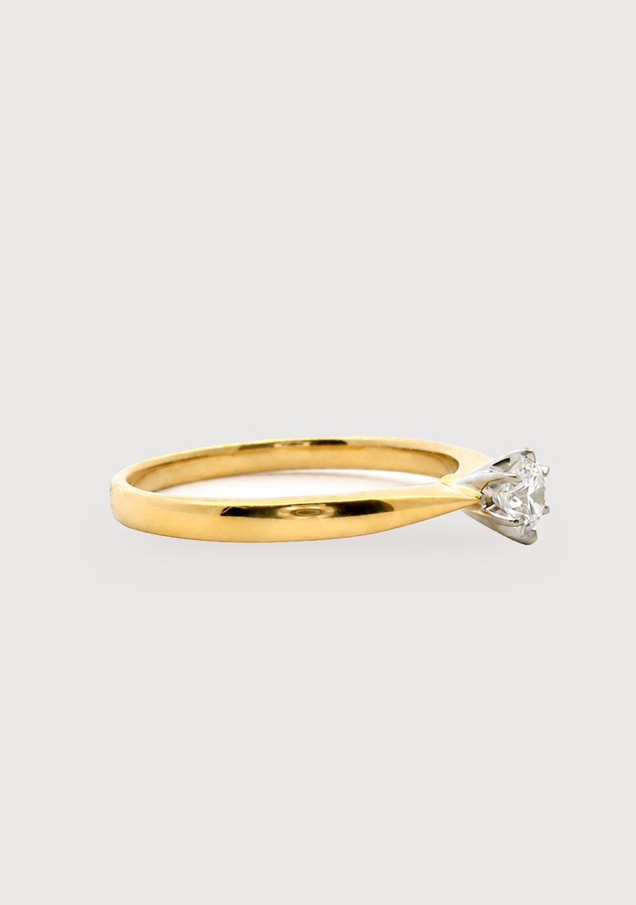 9ct Yellow & White Gold Laboratory Grown Solitaire Diamond Ring