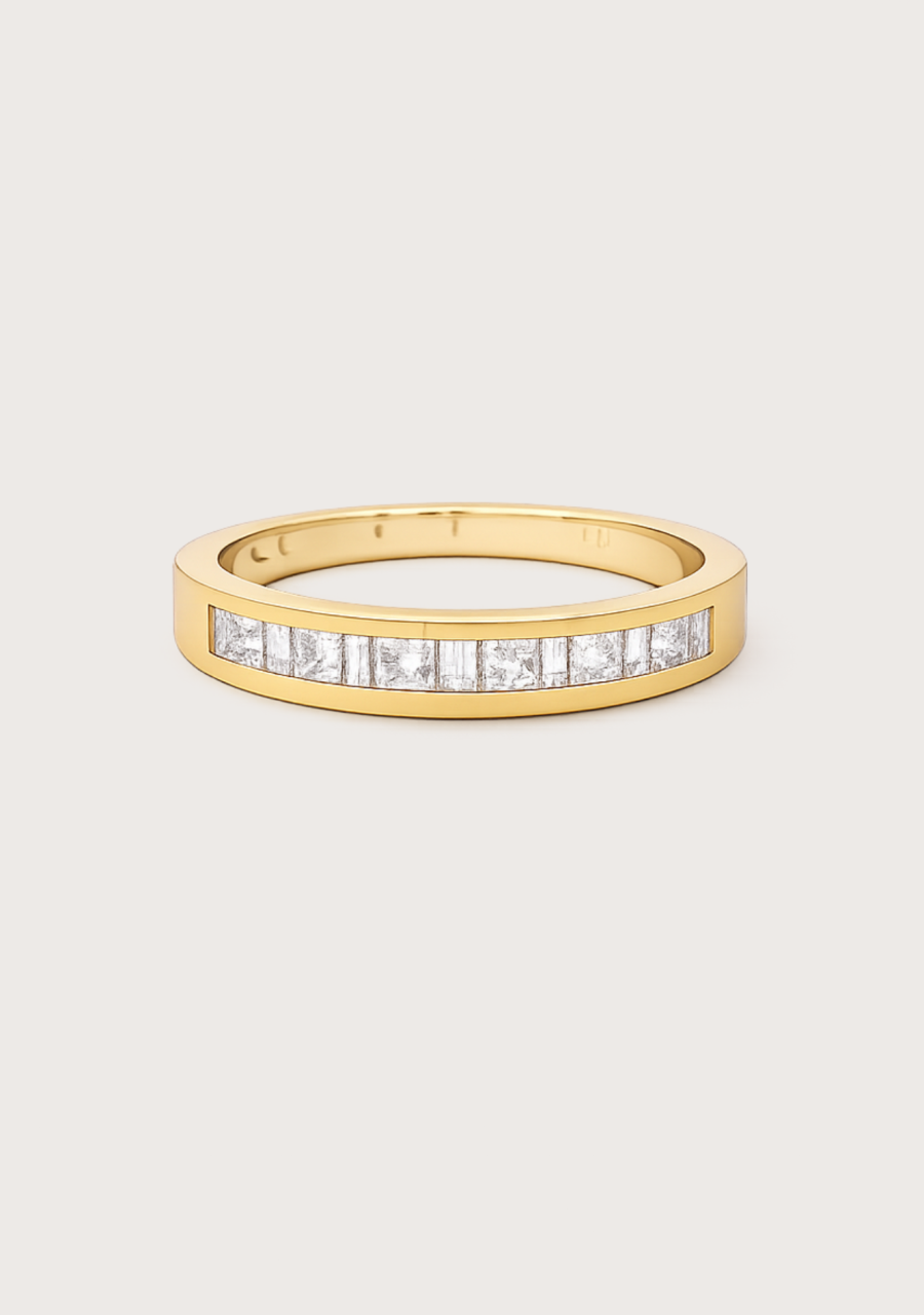 Estate 18ct Yellow Gold Diamond Princess & Baguette Cut Channel Set Ring