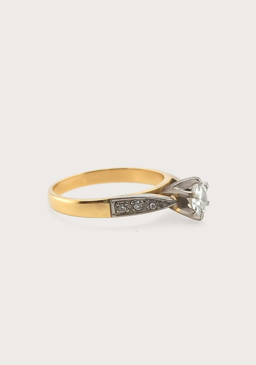 Estate 18ct Yellow Gold Diamond Solitaire Ring