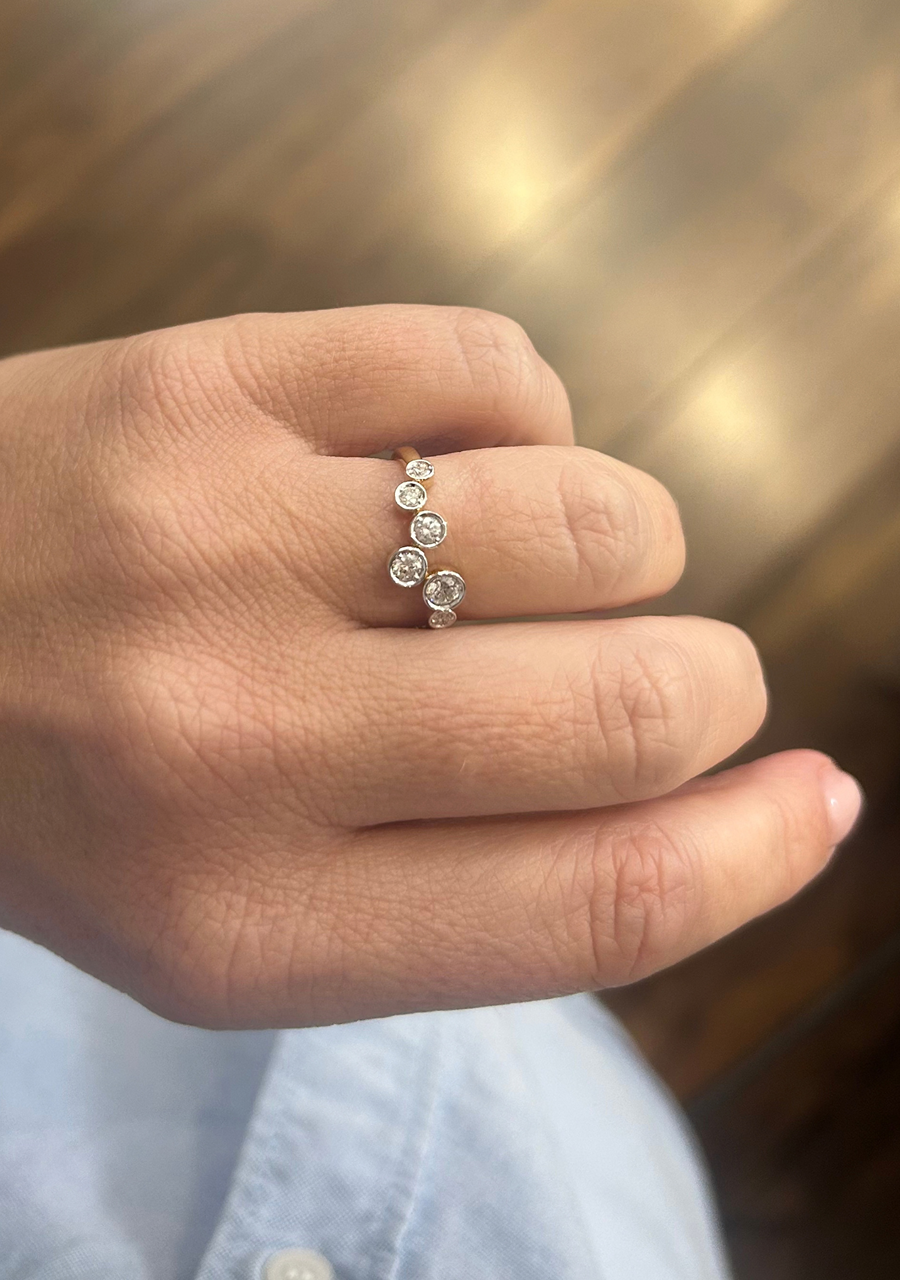 14ct Yellow Gold Assorted Round Diamond Bezel Set Ring