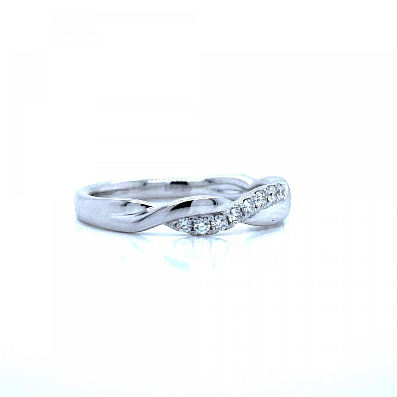 18ct White Gold Diamond Twisted Band