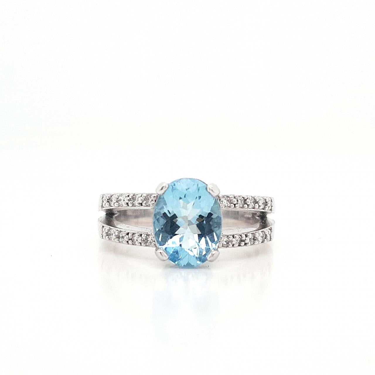 Aquamarine & Diamond 18ct White Gold Ring