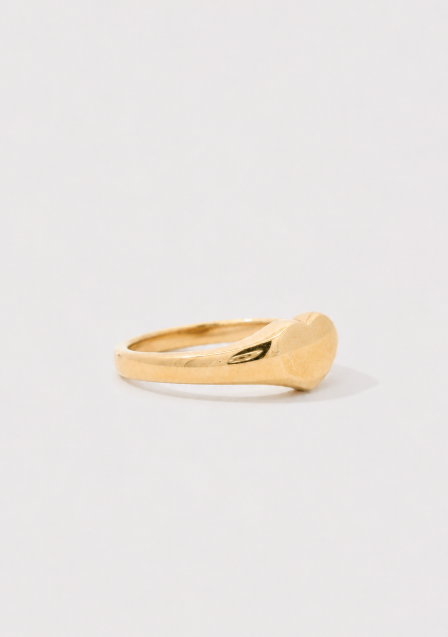9ct Yellow Gold Heart Signet Style Ring
