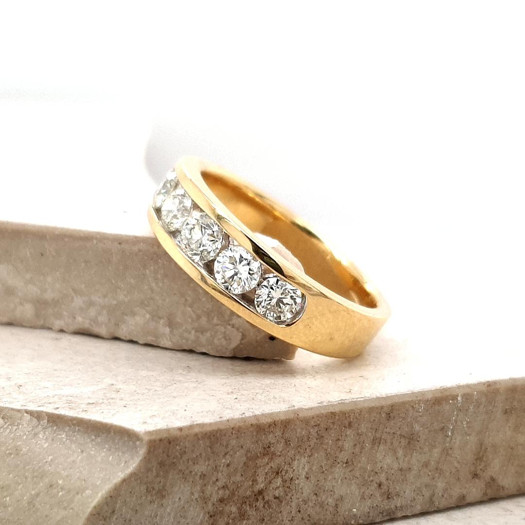 The Taylor Setting 18ct Yellow Gold 1.00ct Round Brilliant Channel Set Five Stone Channel Set Ring